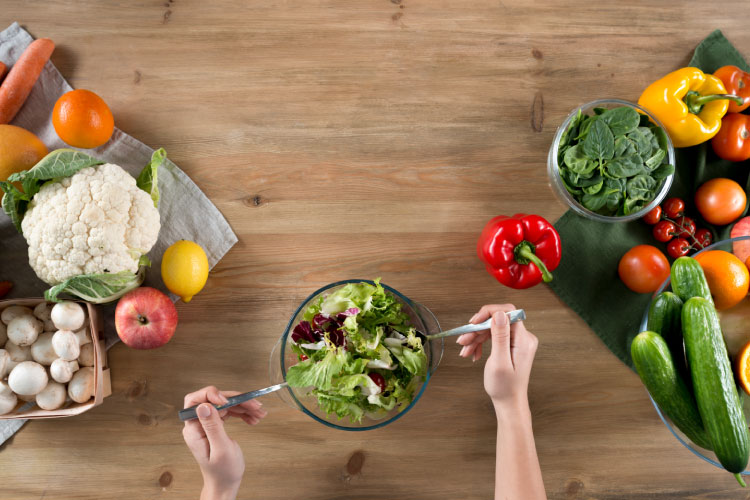 Personal Trainer tries our 30 Day Vegan Challenge, Gets Healthy & Loses 6kg!!!